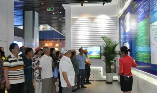 阿拉善盟规划展览馆 以新面貌迎宾客.jpg 阿拉善盟规划展览馆 以新面貌迎宾客.jpg