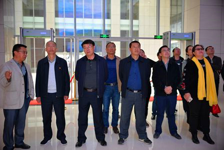 2-云县组团考察学习临沧城市规划馆.jpg