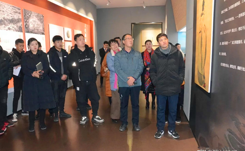 县政协参观县城市规划展览馆.jpg 县政协参观县城市规划展览馆.jpg