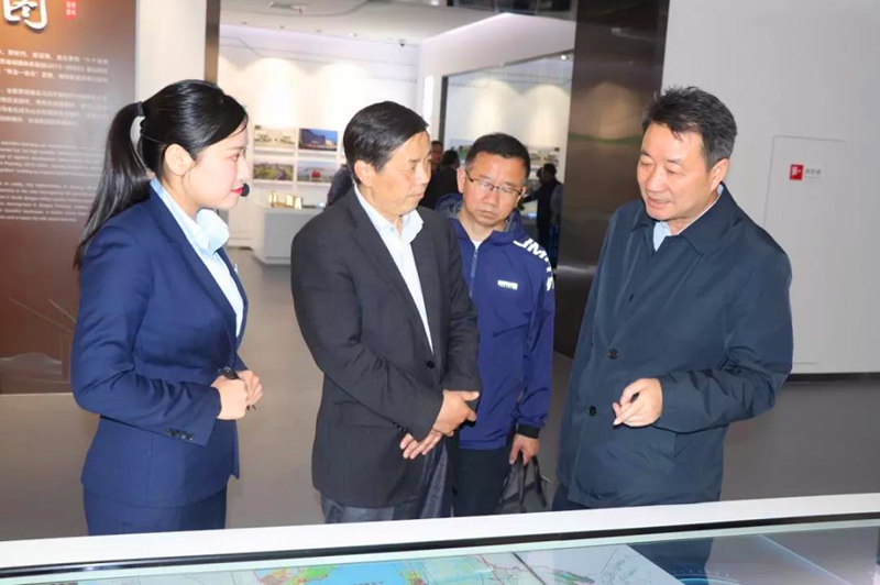 宁陕县政协考察组参观金坛城市形象馆.jpg